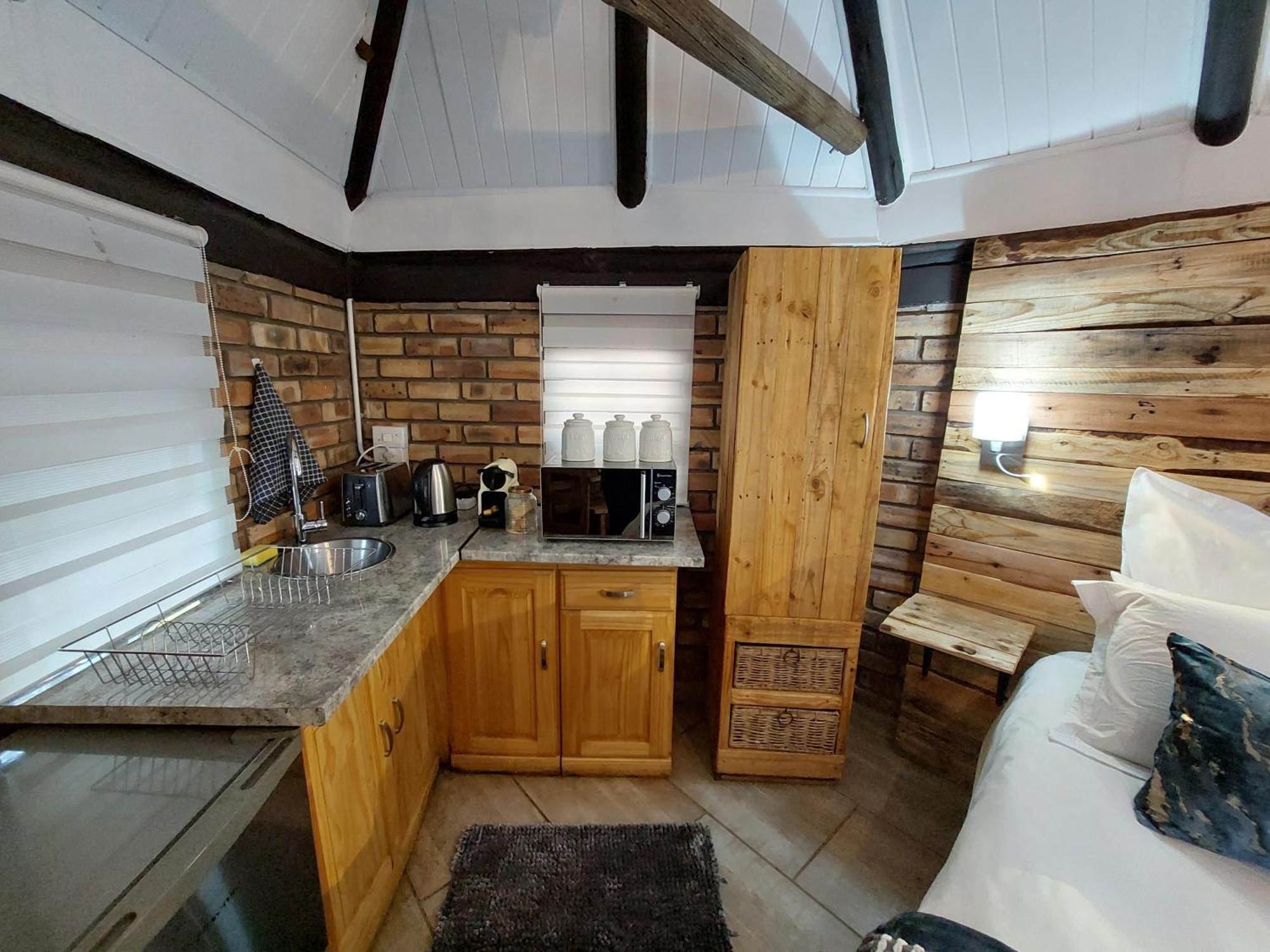 The Spare Room Cottage - Cosy And Private Bloemfontein Extérieur photo